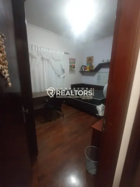 Foto 9 de Casa com 3 quartos à venda, 357m2 em Jardim Paraíso, Botucatu - SP