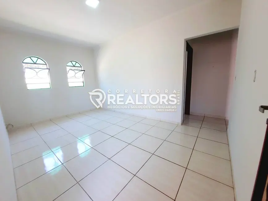 Foto 3 de Casa com 2 quartos à venda, 275m2 em Jardim Paraíso, Botucatu - SP