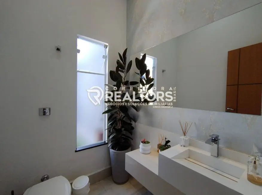 Foto 7 de Casa com 3 quartos à venda, 275m2 em Jardim Planalto, Botucatu - SP