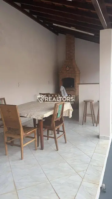 Foto 4 de Sobrado com 3 quartos à venda, 384m2 em Centro, Botucatu - SP