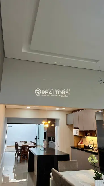 Foto 5 de Casa com 3 quartos à venda, 250m2 em Jardim Itamarati, Botucatu - SP