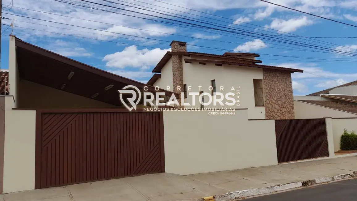 Foto 8 de Sobrado com 3 quartos à venda, 550m2 em Sao Manuel - SP