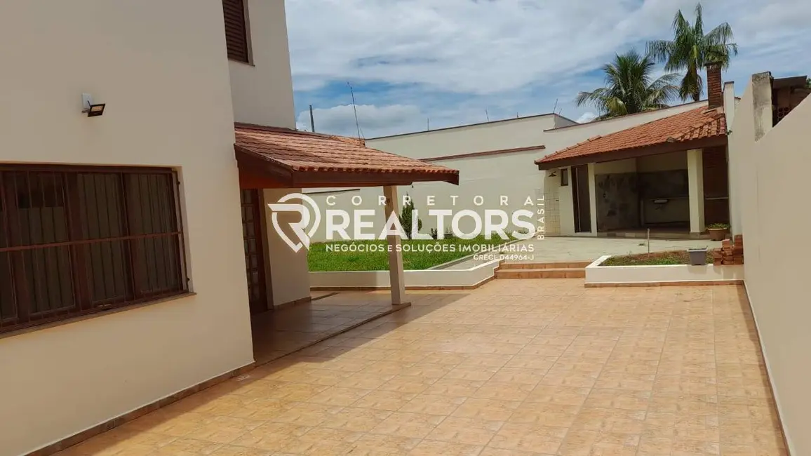 Foto 4 de Sobrado com 3 quartos à venda, 550m2 em Sao Manuel - SP