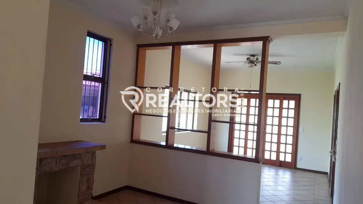 Foto 9 de Sobrado com 3 quartos à venda, 550m2 em Sao Manuel - SP