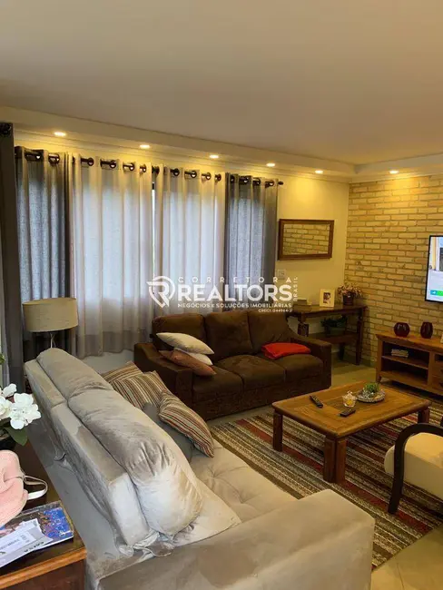 Foto 6 de Chácara com 3 quartos à venda, 2318m2 em Recanto da Amizade, Botucatu - SP