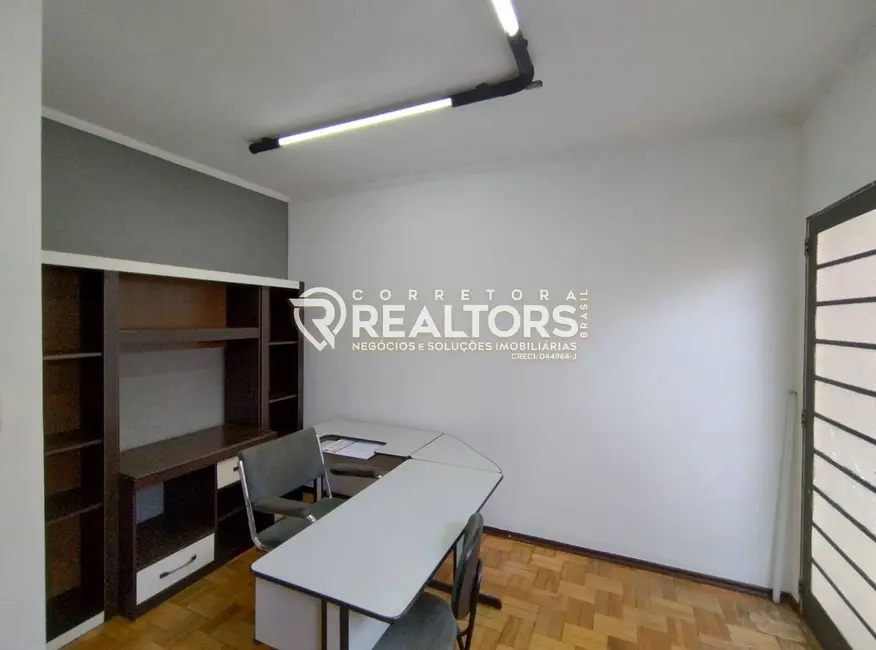 Foto 8 de Casa com 4 quartos à venda, 300m2 em Centro, Botucatu - SP