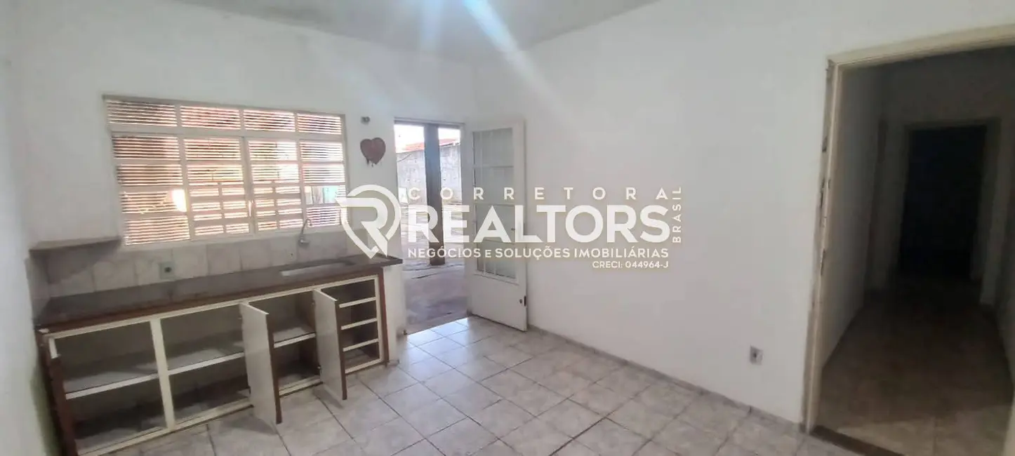 Foto 6 de Casa com 2 quartos à venda, 300m2 em Altos do Paraíso, Botucatu - SP