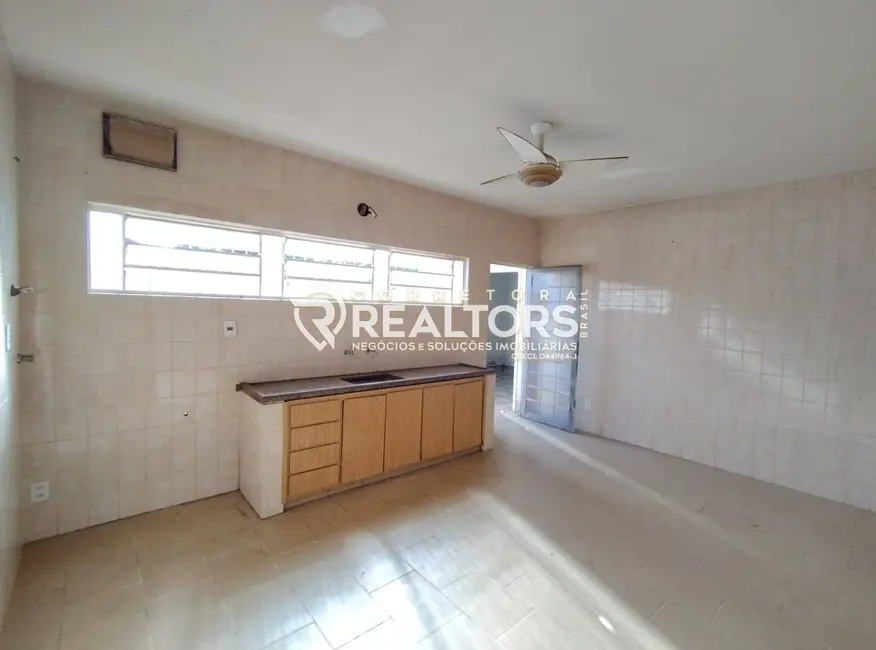 Foto 9 de Casa com 3 quartos à venda, 390m2 em Vila dos Lavradores, Botucatu - SP