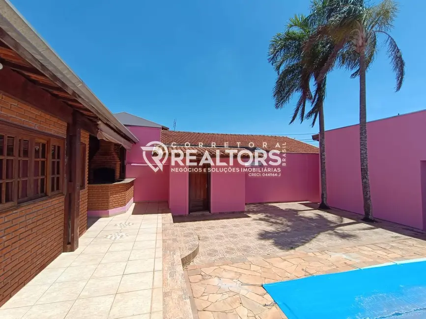 Foto 3 de Casa com 4 quartos à venda, 250m2 em Jardim Paraíso, Botucatu - SP