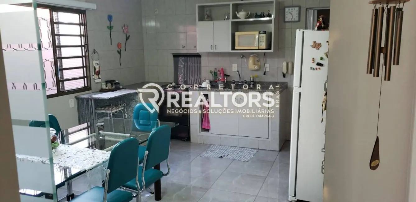 Foto 5 de Casa com 2 quartos à venda, 258m2 em Centro, Botucatu - SP