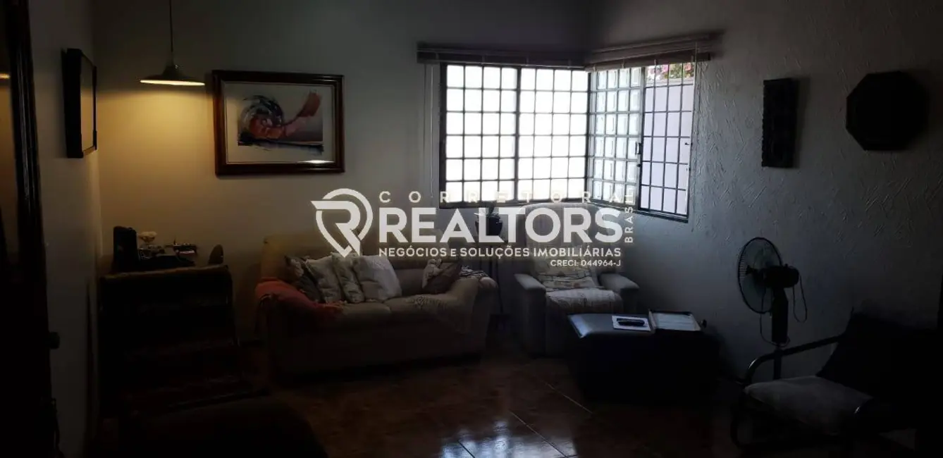 Foto 4 de Casa com 2 quartos à venda, 258m2 em Centro, Botucatu - SP