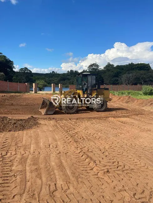 Foto 5 de Terreno / Lote à venda, 1008m2 em Chácara Capão Bonito, Botucatu - SP