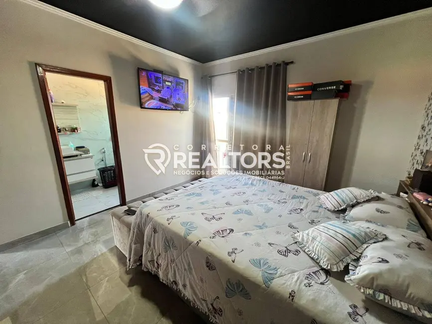 Foto 8 de Sobrado com 3 quartos à venda, 280m2 em Sao Manuel - SP