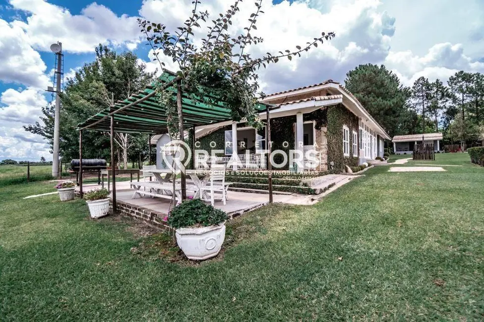 Foto 8 de Casa com 3 quartos à venda, 141840m2 em Área Rural de Botucatu, Botucatu - SP