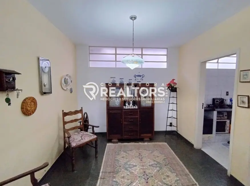 Foto 6 de Casa com 3 quartos à venda, 270m2 em Botucatu - SP