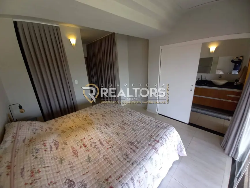 Foto 9 de Casa com 3 quartos à venda, 500m2 em Botucatu - SP