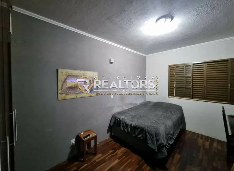 Foto 7 de Casa com 3 quartos à venda, 269m2 em Jardim Bom Pastor, Botucatu - SP