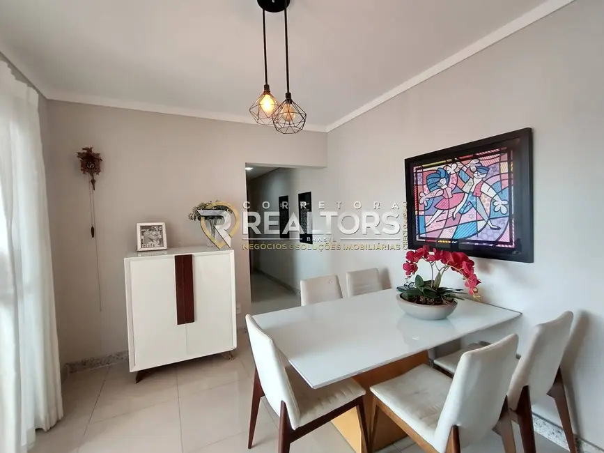 Foto 3 de Apartamento com 3 quartos à venda, 111m2 em Centro, Botucatu - SP