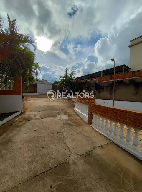 Foto 3 de Casa com 4 quartos à venda, 720m2 em Jardim Paraíso, Botucatu - SP