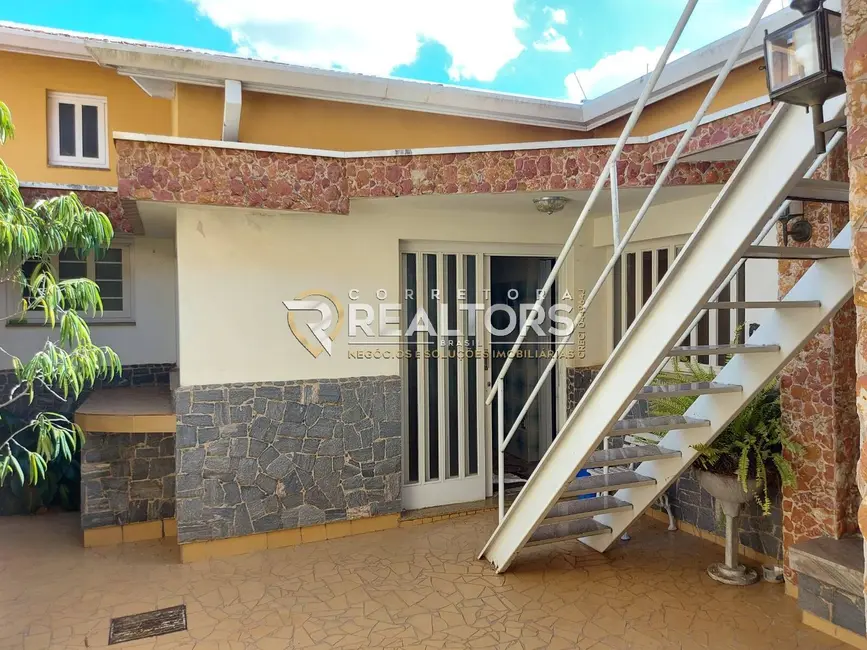 Foto 2 de Casa com 2 quartos à venda, 250m2 em Jardim Bom Pastor, Botucatu - SP
