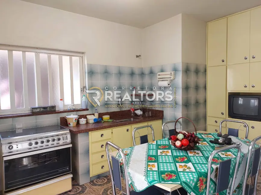 Foto 8 de Casa com 2 quartos à venda, 250m2 em Jardim Bom Pastor, Botucatu - SP