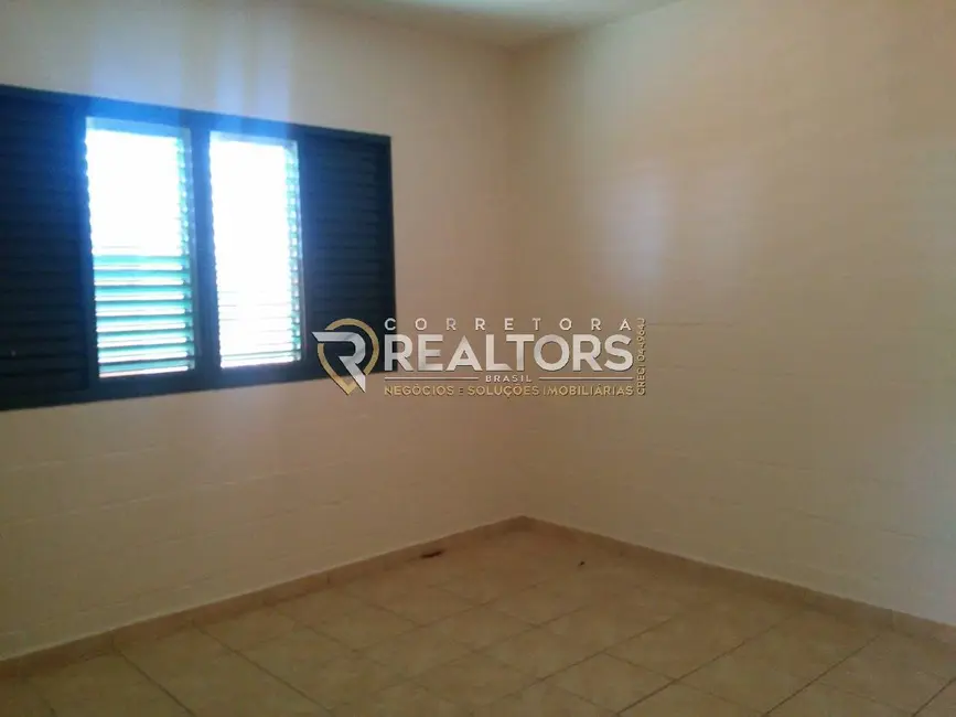 Foto 4 de Casa com 2 quartos à venda, 250m2 em Botucatu - SP