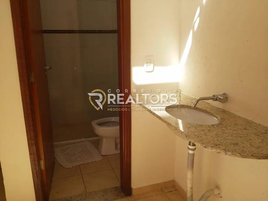 Foto 8 de Casa com 2 quartos à venda, 250m2 em Botucatu - SP