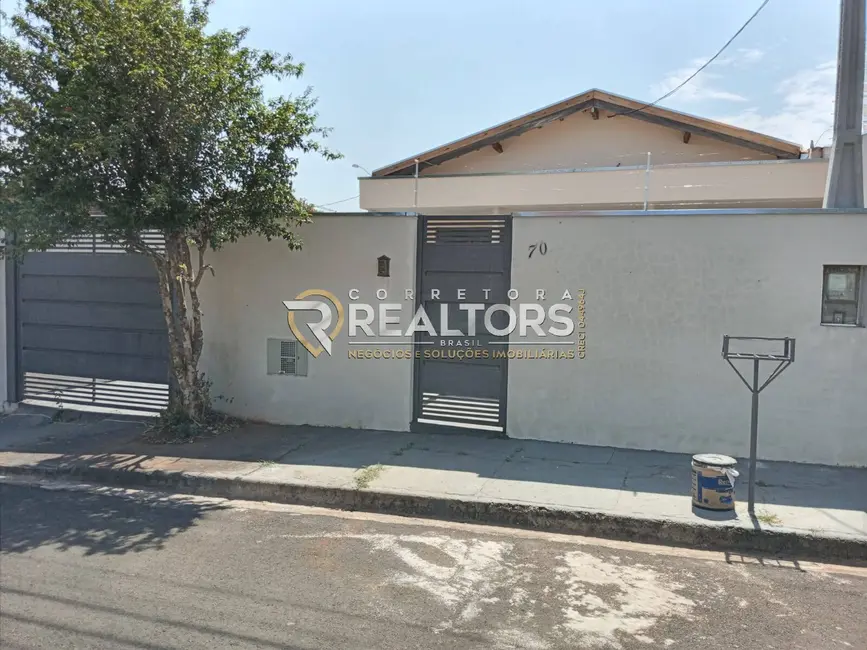 Foto 1 de Casa com 3 quartos à venda, 225m2 em Vila Pinheiro Machado, Botucatu - SP