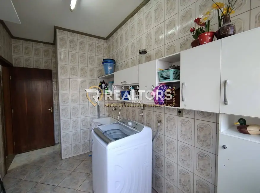 Foto 9 de Casa com 5 quartos à venda, 260m2 em Vila São Lúcio, Botucatu - SP