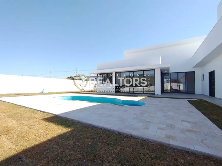 Foto 3 de Casa de Condomínio com 3 quartos à venda, 1000m2 em Residencial Parque Laguna I, Botucatu - SP