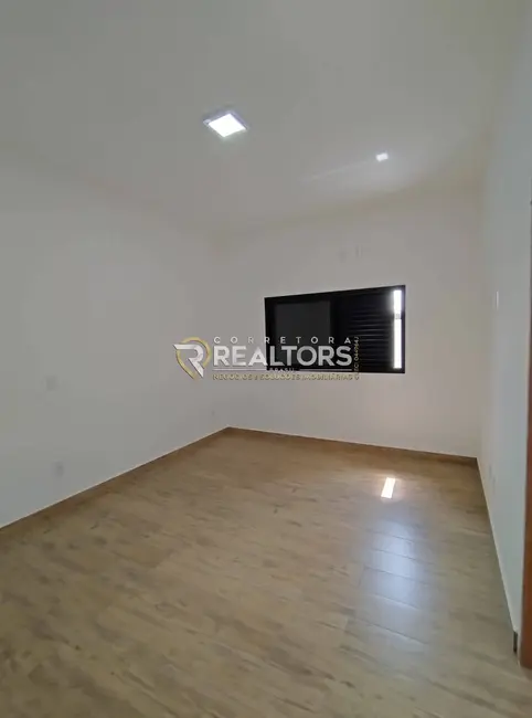 Foto 7 de Casa de Condomínio com 3 quartos à venda, 236m2 em Botucatu - SP