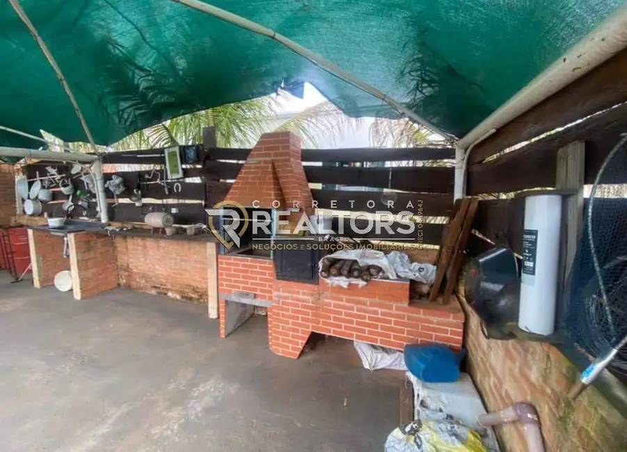 Foto 5 de Casa de Condomínio com 3 quartos à venda, 2500m2 em Nova Califórnia II (Rubião Junior), Botucatu - SP