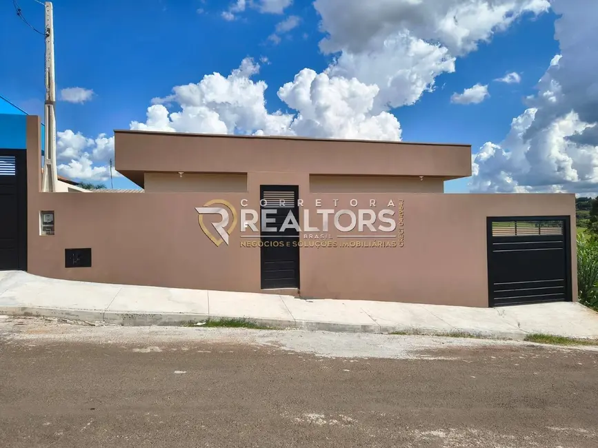 Foto 1 de Casa com 2 quartos à venda, 125m2 em Jardim Dom Henrique, Botucatu - SP