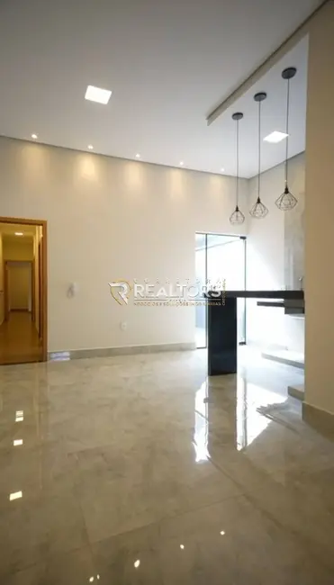 Foto 3 de Casa com 3 quartos à venda, 125m2 em Residencial Ouro Verde, Botucatu - SP