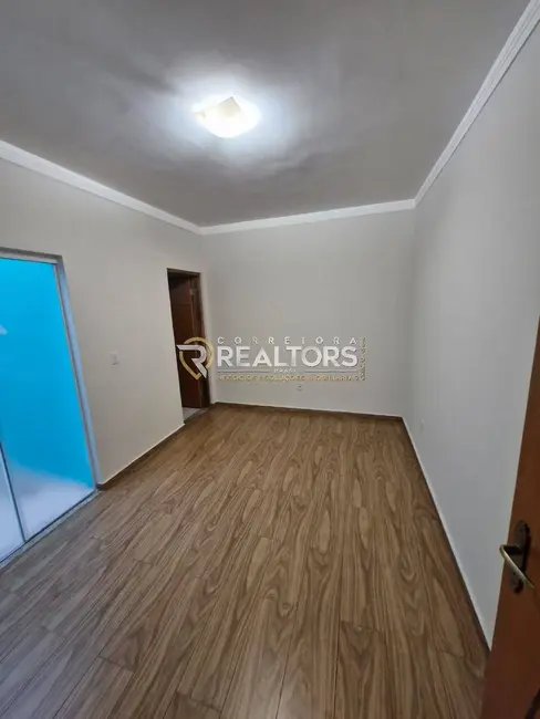 Foto 5 de Casa com 2 quartos à venda, 144m2 em Residencial Cedro, Botucatu - SP