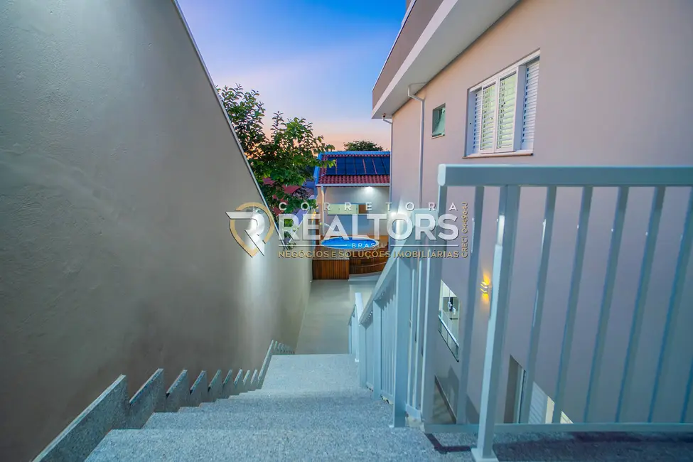 Foto 4 de Casa com 4 quartos à venda, 250m2 em Altos do Paraíso, Botucatu - SP