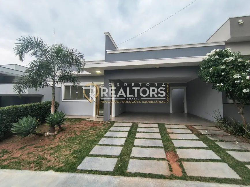 Foto 2 de Casa de Condomínio com 3 quartos à venda e para alugar, 167m2 em Chácara Floresta, Botucatu - SP