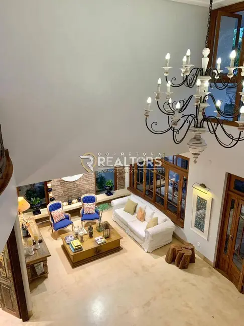 Foto 5 de Sobrado com 5 quartos à venda, 1000m2 em Porto Seguro - BA