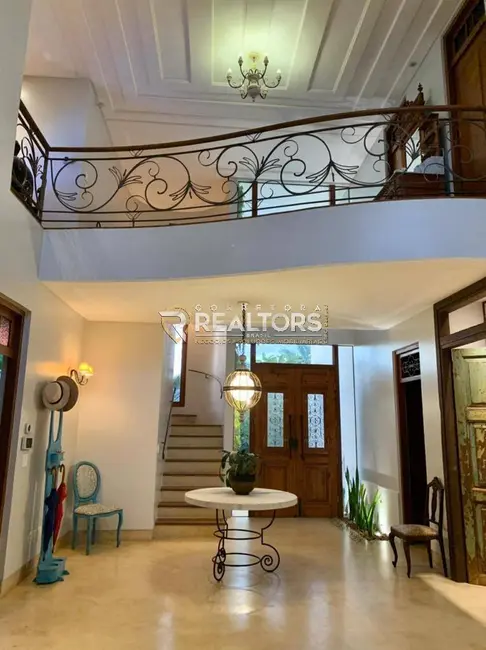 Foto 2 de Sobrado com 5 quartos à venda, 1000m2 em Porto Seguro - BA