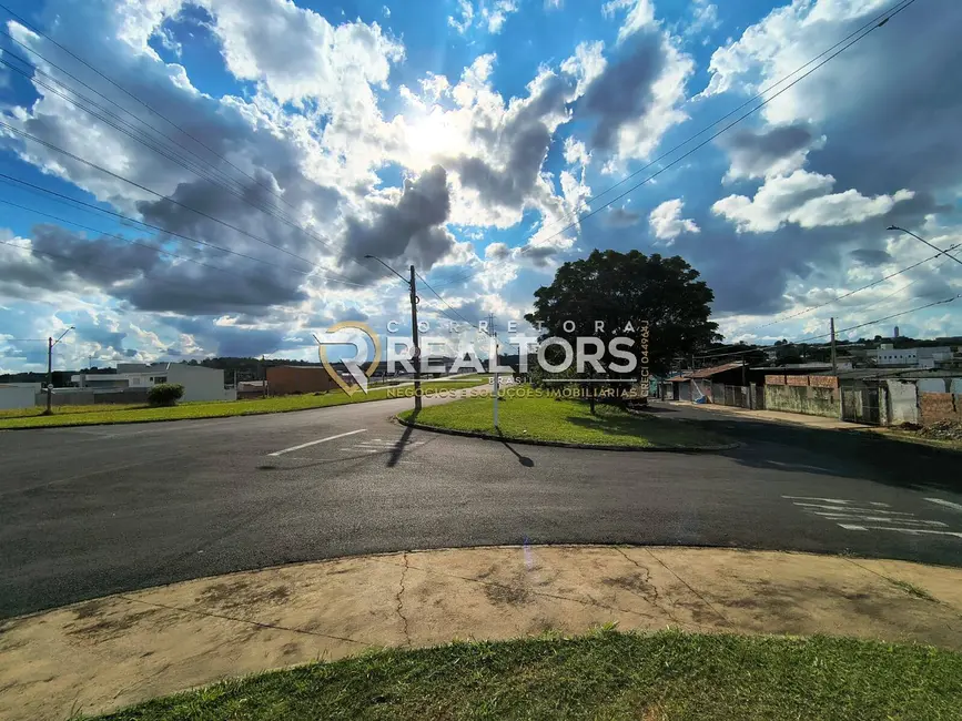 Foto 2 de Terreno / Lote à venda, 2500m2 em Botucatu - SP