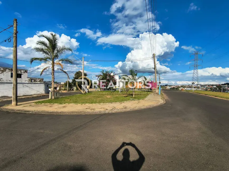 Foto 1 de Terreno / Lote à venda, 2500m2 em Botucatu - SP