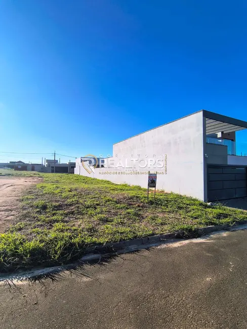 Foto 1 de Terreno / Lote à venda, 250m2 em Residencial Ouro Verde, Botucatu - SP