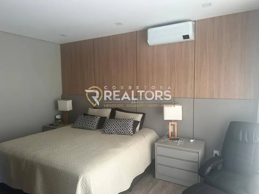 Foto 6 de Casa com 3 quartos à venda, 1000m2 em Sociedade Hípica de Botucatu, Botucatu - SP