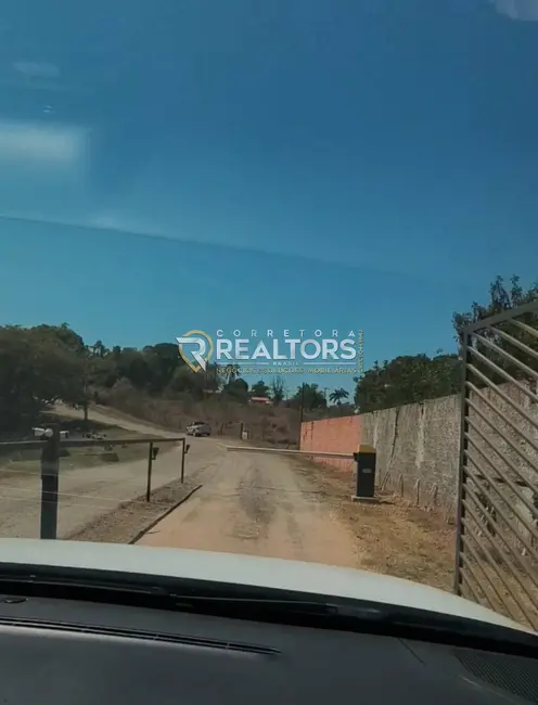 Foto 6 de Chácara com 4 quartos à venda, 3000m2 em Chácara Capão Bonito, Botucatu - SP