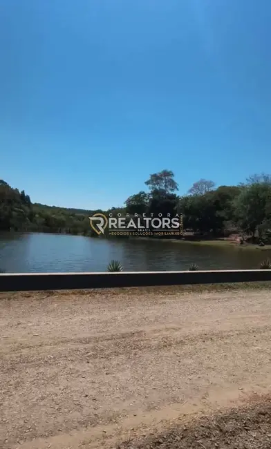 Foto 2 de Chácara com 4 quartos à venda, 3000m2 em Chácara Capão Bonito, Botucatu - SP