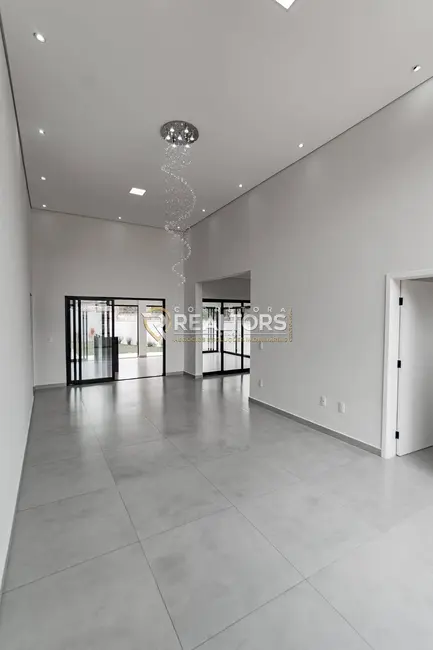 Casa de Condomínio com 3 quartos à venda, 478m2 em Botucatu - SP - imagem 5 Foto 5 de Casa de Condomínio com 3 quartos à venda, 478m2 em Botucatu - SP