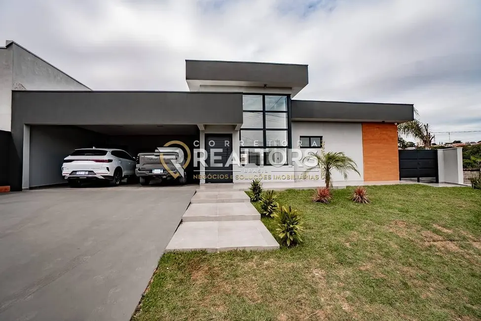 Casa de Condomínio com 3 quartos à venda, 478m2 em Botucatu - SP - imagem 1 Foto 1 de Casa de Condomínio com 3 quartos à venda, 478m2 em Botucatu - SP