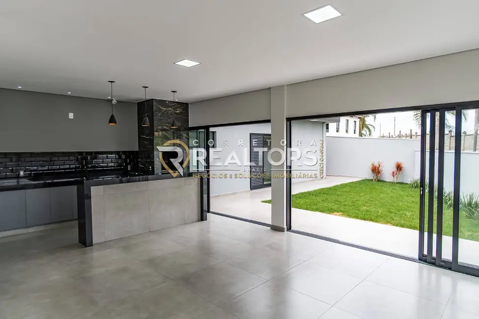 Casa de Condomínio com 3 quartos à venda, 478m2 em Botucatu - SP - imagem 3 Foto 3 de Casa de Condomínio com 3 quartos à venda, 478m2 em Botucatu - SP