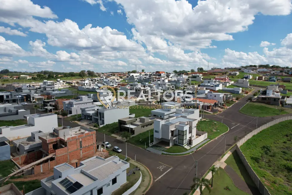Foto 3 de Lote de Condomínio à venda, 250m2 em Botucatu - SP