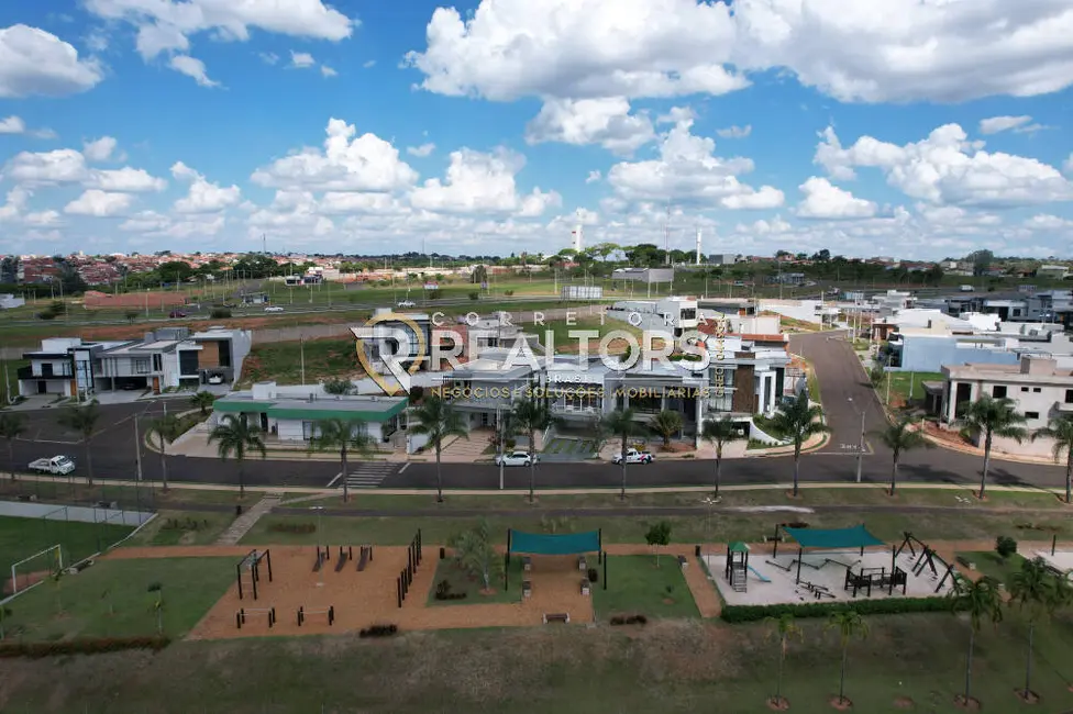 Casa de Condomínio com 3 quartos à venda, 250m2 em Botucatu - SP - imagem 7 Foto 7 de Casa de Condomínio com 3 quartos à venda, 250m2 em Botucatu - SP